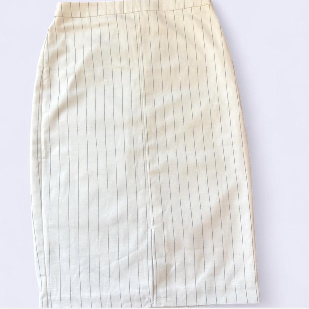 Ann Taylor Cream Pencil Skirt with Thin Gray Pinstripes